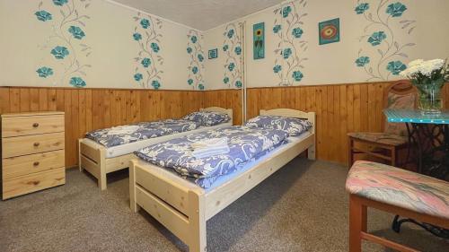 Pokoj č. 1 - Dvoulůžkový pokoj s vlastní koupelnou